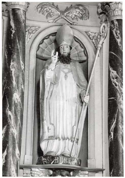 statue : Saint Hubert