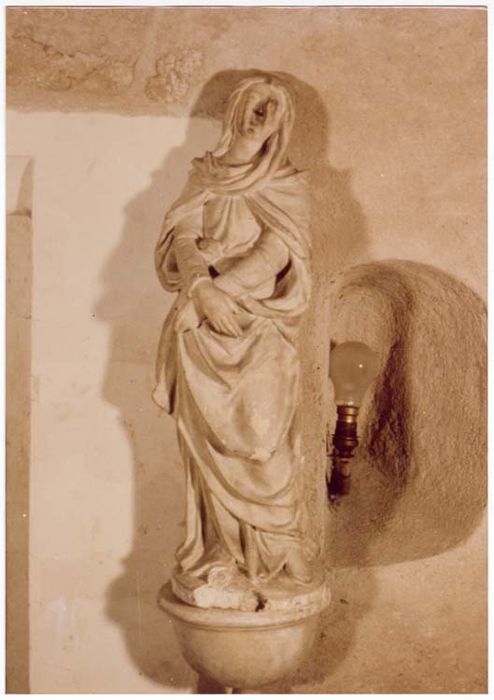 Deux statues (statuettes) : Vierge et Saint Jean