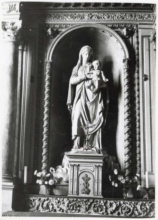 autel latéral nord et son retable, statue : Vierge à l’Enfant