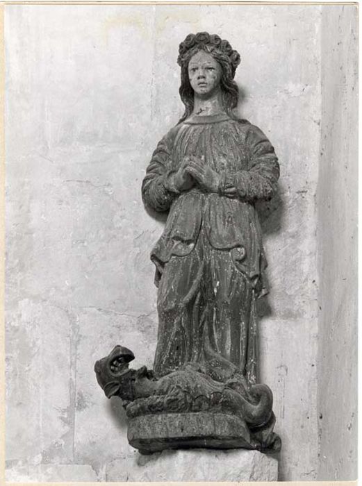 statue : Sainte Marguerite