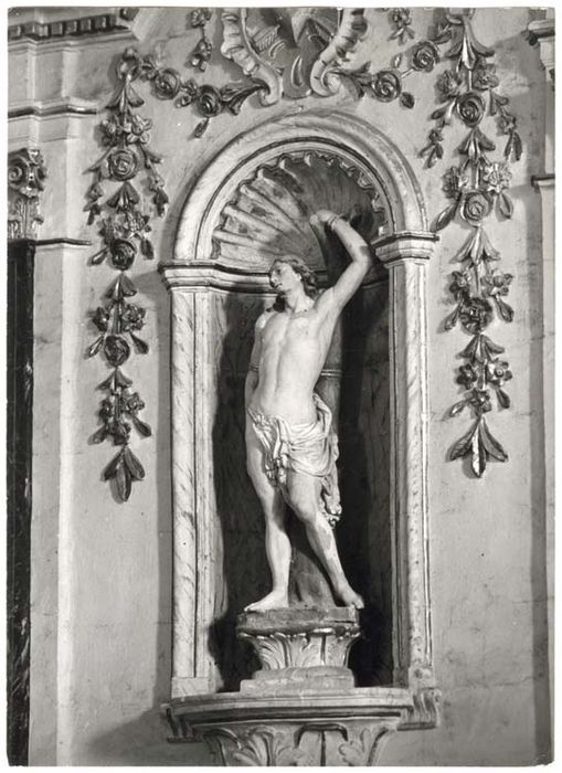 statue : Sainte Sébastien, niche