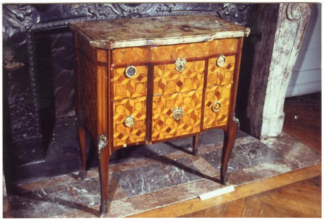 commode