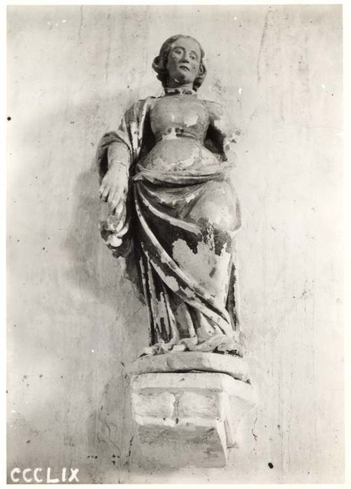 statue : Sainte femme