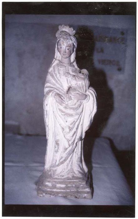 statue : Vierge à l'Enfant