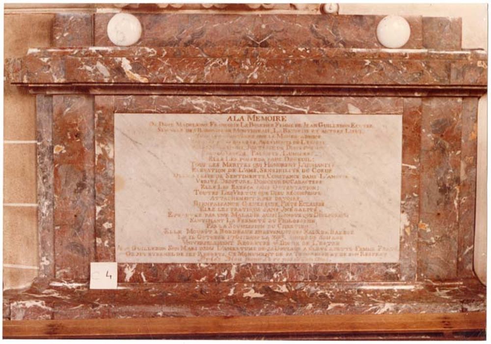 plaque funéraire de Madeleine François Le Boucher - © Ministère de la Culture (France), Médiathèque du patrimoine et de la photographie, diffusion GrandPalaisRmn Photo