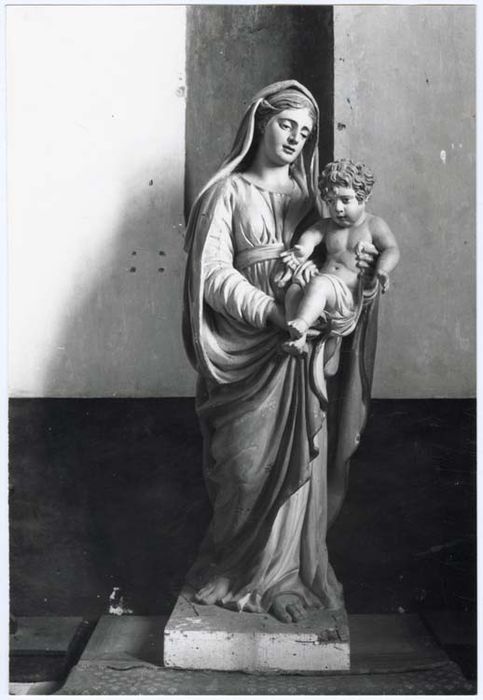 Statue : Vierge à l'Enfant