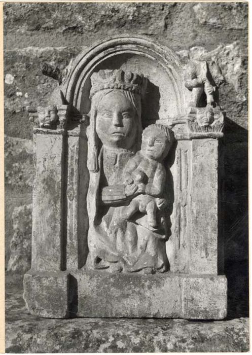 bas-relief : Vierge à l'Enfant - © Ministère de la Culture (France), Médiathèque du patrimoine et de la photographie, diffusion GrandPalaisRmn Photo