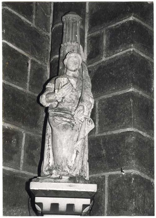 statue : Sainte Barbe