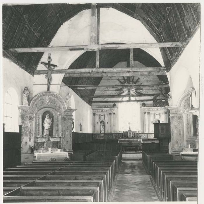 retable de la Vierge et ses trois statues : Vierge à l'Enfant, Sainte Anne et Saint personnage