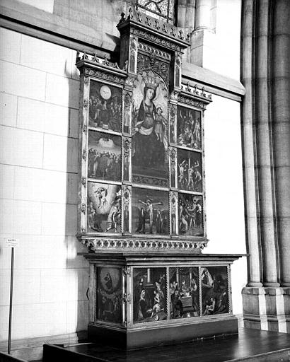 Autel et retable, influence italienne ? - © Ministère de la Culture (France), Médiathèque du patrimoine et de la photographie, diffusion RMN-GP