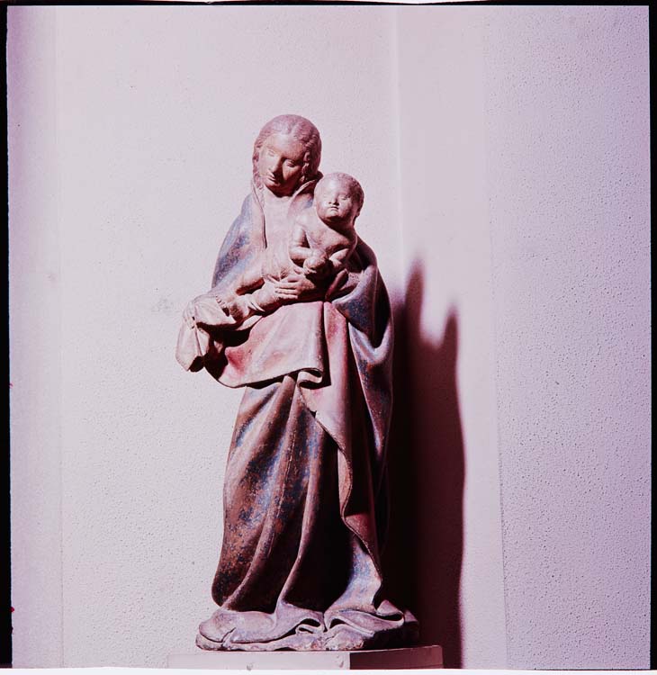 Statue : Vierge à l'Enfant