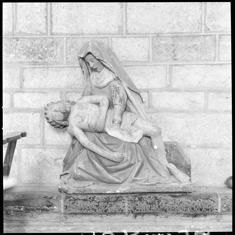 Groupe sculpté : Pietà