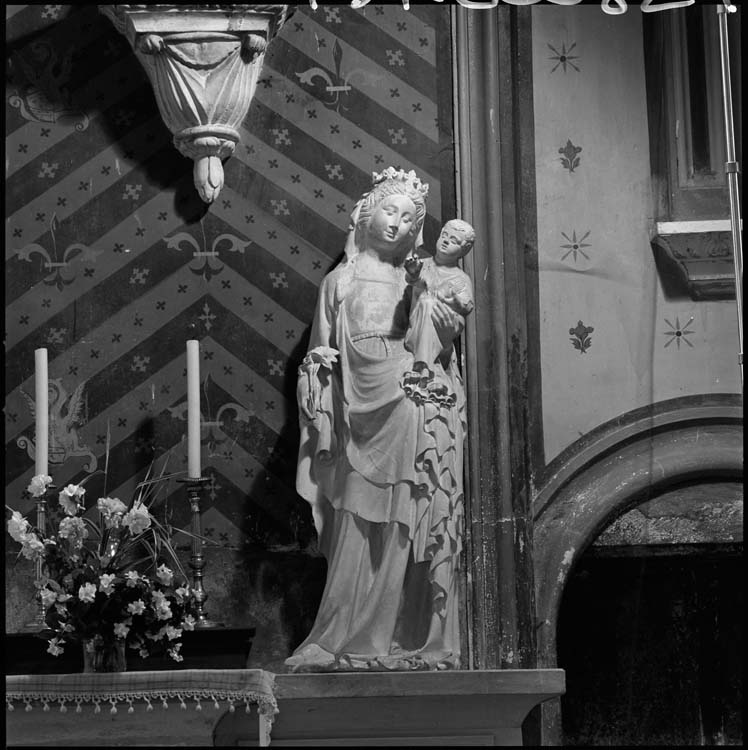 Statue : Vierge à l'Enfant