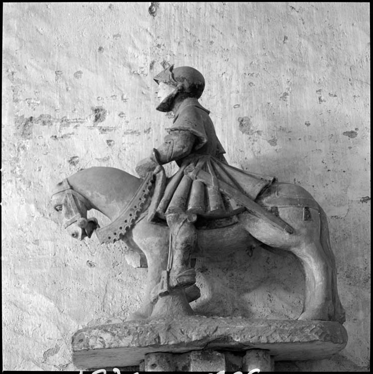 Statue : saint Georges