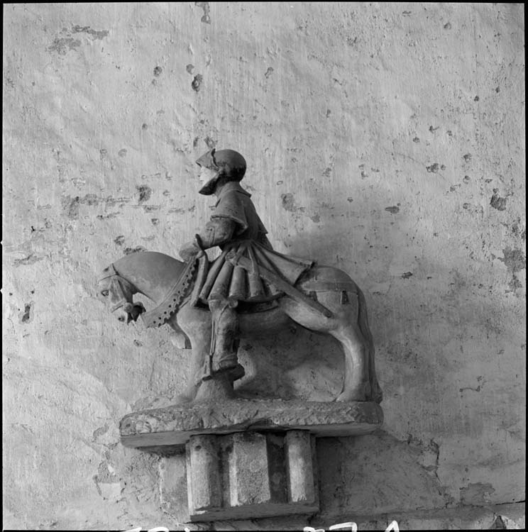 Statue : saint Georges