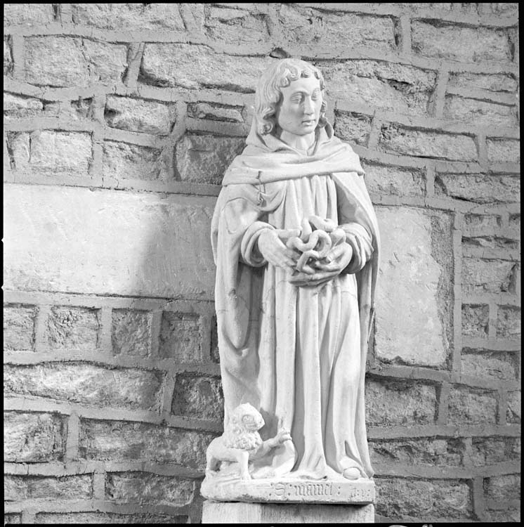 Statue : saint Mammès