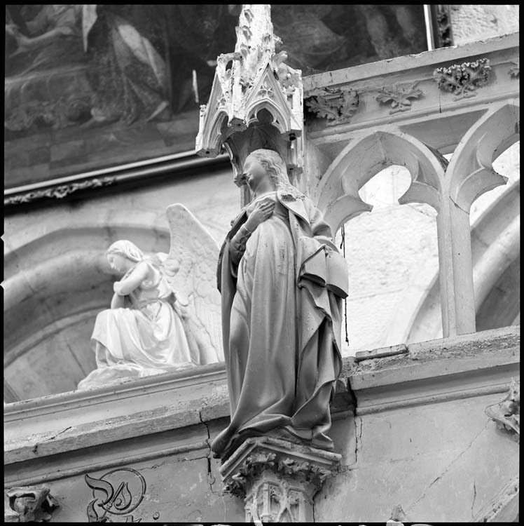 Église abbatiale : clôture du choeur, détail