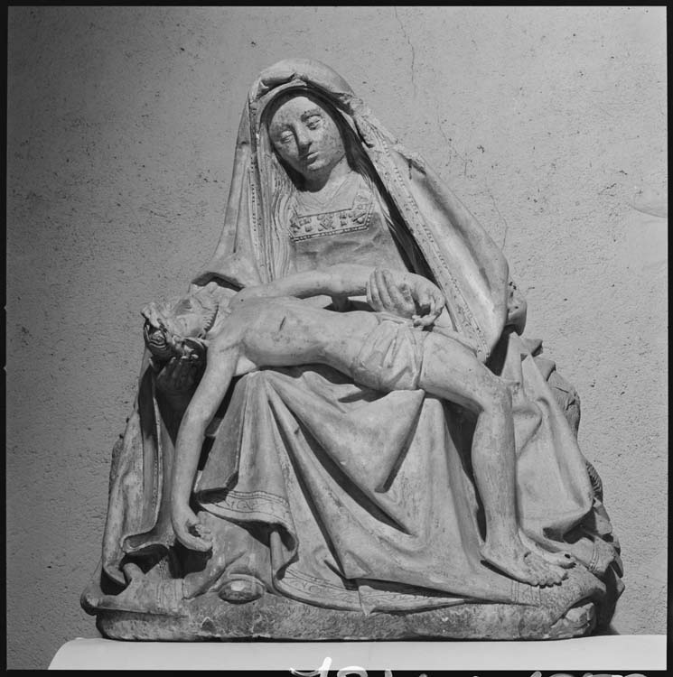 Groupe sculpté : Pietà