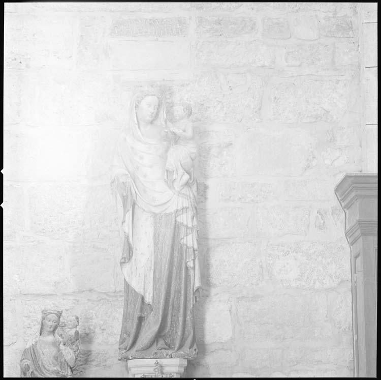 Statue : Vierge à l'Enfant