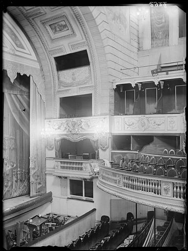 Vue de l'orchestre et du balcon