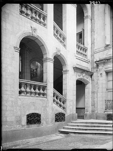 Façade d'escalier