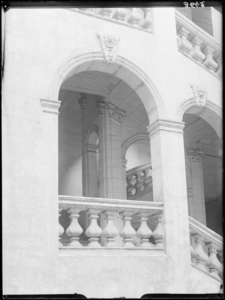 Détail de la façade d'escalier