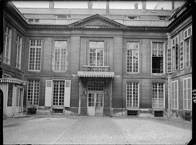 Façade sur cour