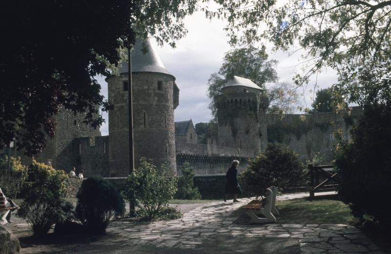 Tours Guémadeuc et de Coigny extra-muros