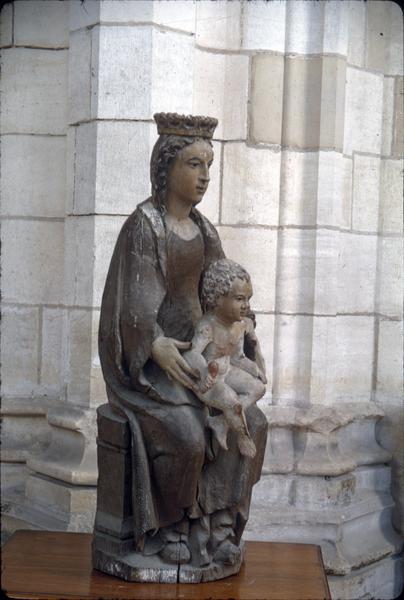 Statue de la Vierge de Cléry