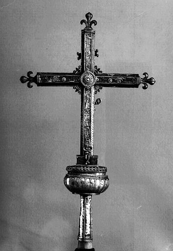 Croix processionnelle en argent (revers) - © Ministère de la Culture (France), Médiathèque du patrimoine et de la photographie, diffusion RMN-GP