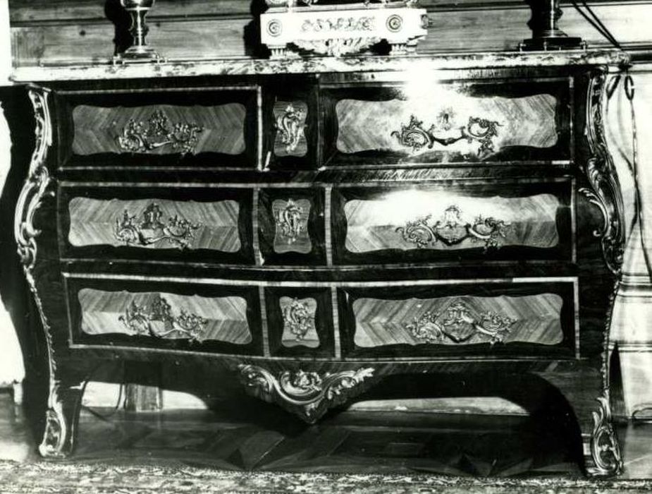 commode