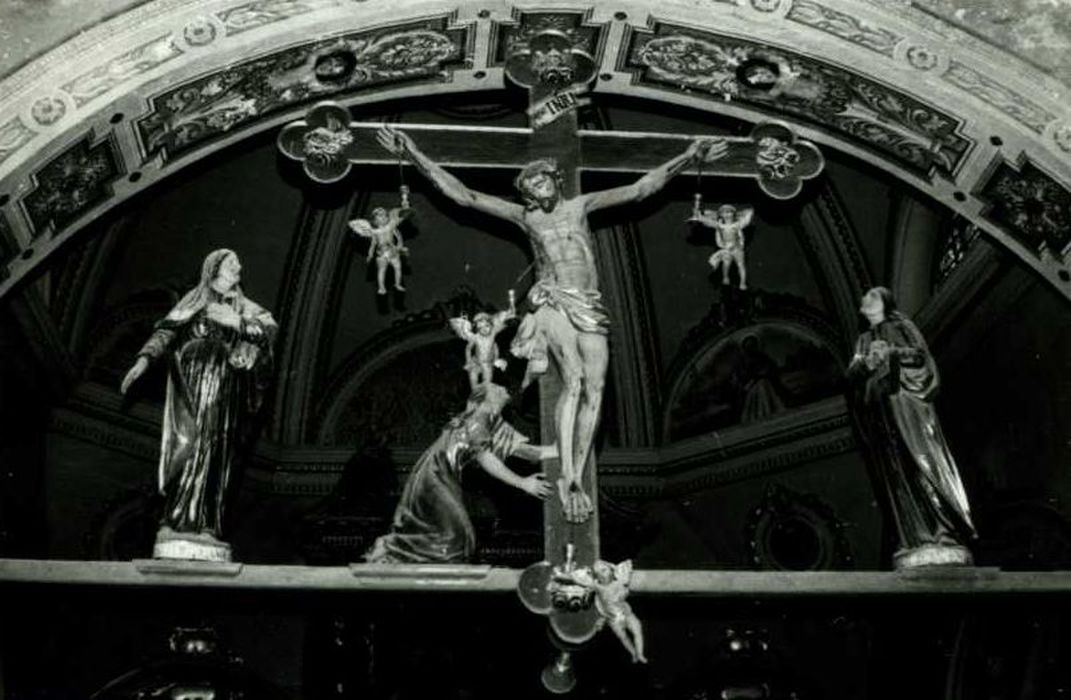 poutre de gloire : Christ en croix, Vierge (la), saint Jean, sainte Marie-Madeleine et quatre angelots - © Ministère de la Culture (France), Médiathèque du patrimoine et de la photographie, diffusion RMN-GP