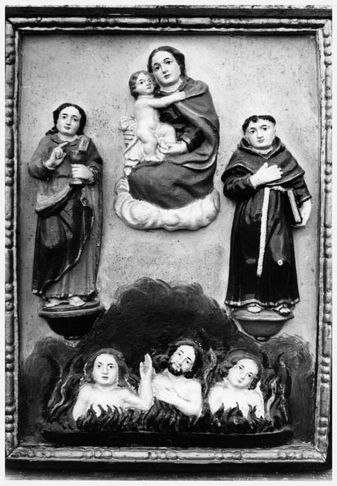 Bas-relief : Vierge à l'Enfant entre saint Jean et saint Antoine