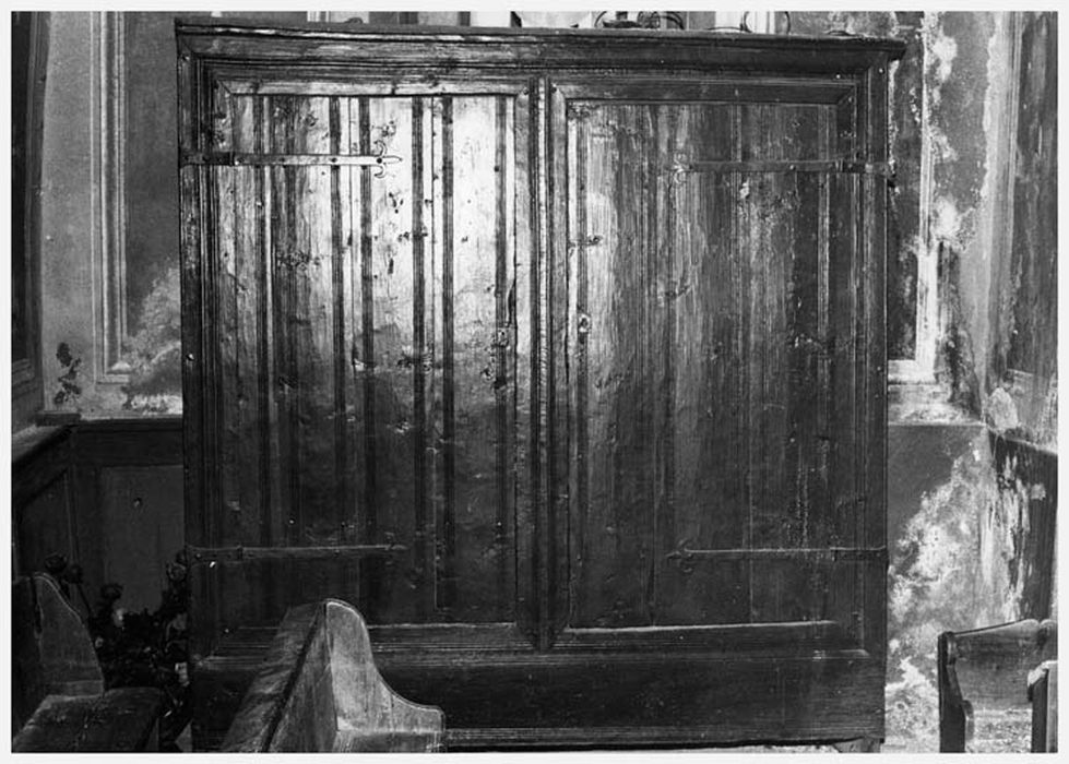 Armoire de sacristie