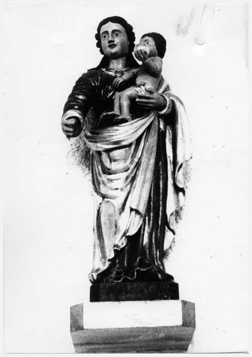 statue : Vierge à l'Enfant
