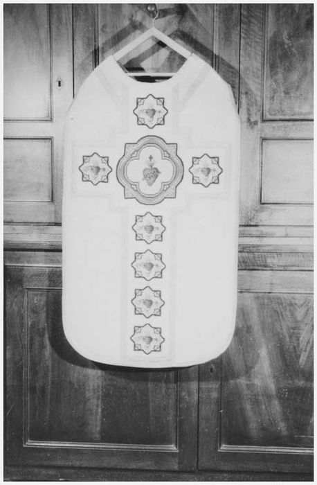 chasuble (ornement blanc n°4)