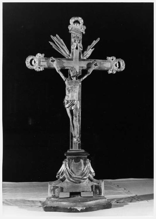 croix d'autel