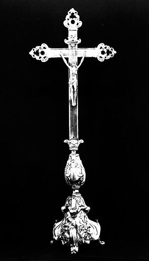 Croix d'autel en argent