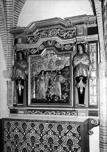 Retable en bois doré de la fuite en Egypte (2e chapelle nord)