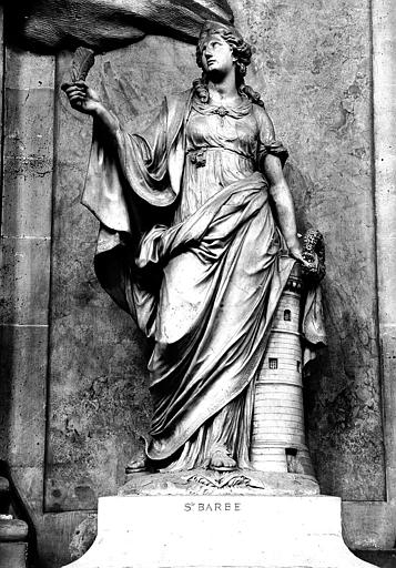 Statue de sainte Barbe (chapelle de la Vierge)