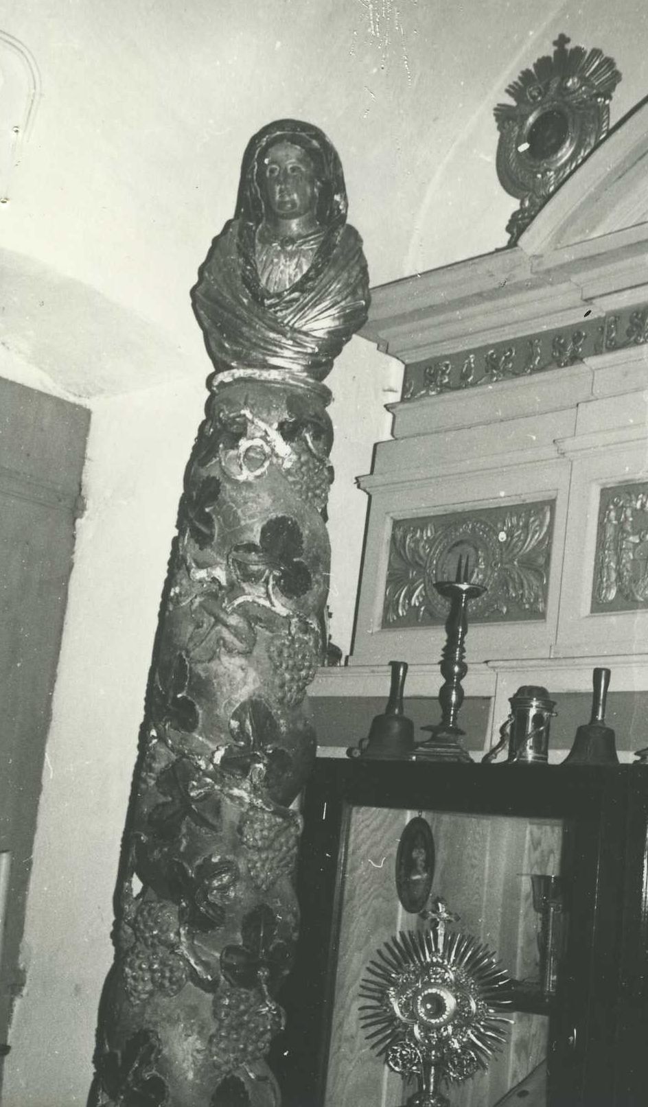 colonnes (fragments d'autel), vue générale - © Ministère de la Culture (France), Médiathèque du patrimoine et de la photographie, diffusion RMN-GP
