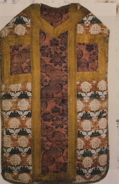 chasuble, vue générale - © Ministère de la Culture (France), Médiathèque du patrimoine et de la photographie (objets mobiliers), tous droits réservés