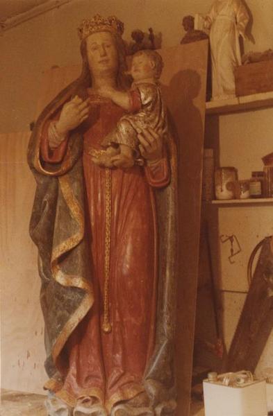 statue : Vierge à l'enfant, vue générale