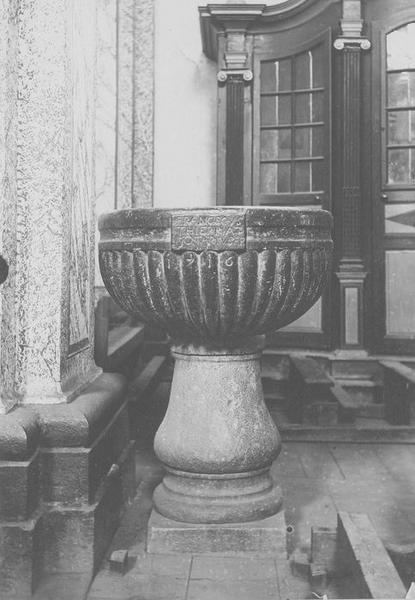 bénitier, vue générale - © Ministère de la Culture (France), Médiathèque du patrimoine et de la photographie (objets mobiliers), tous droits réservés