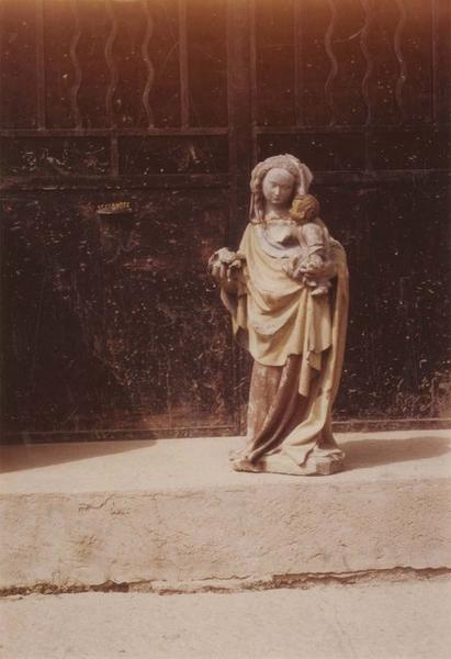 statue : Vierge à l'enfant, vue générale - © Ministère de la Culture (France), Médiathèque du patrimoine et de la photographie (objets mobiliers), tous droits réservés