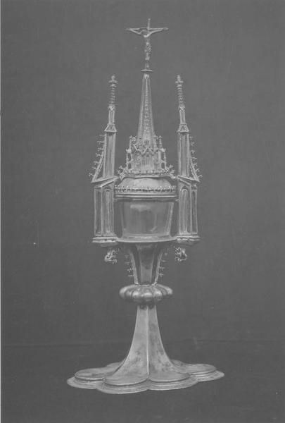 reliquaire-monstrance de saint Jean-Baptiste, vue générale - © Ministère de la Culture (France), Médiathèque du patrimoine et de la photographie (objets mobiliers), tous droits réservés