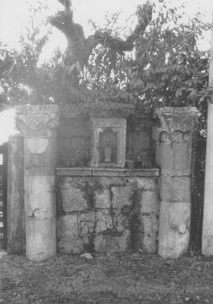 2 chapiteaux, vue générale - © Ministère de la Culture (France), Médiathèque du patrimoine et de la photographie (objets mobiliers), tous droits réservés