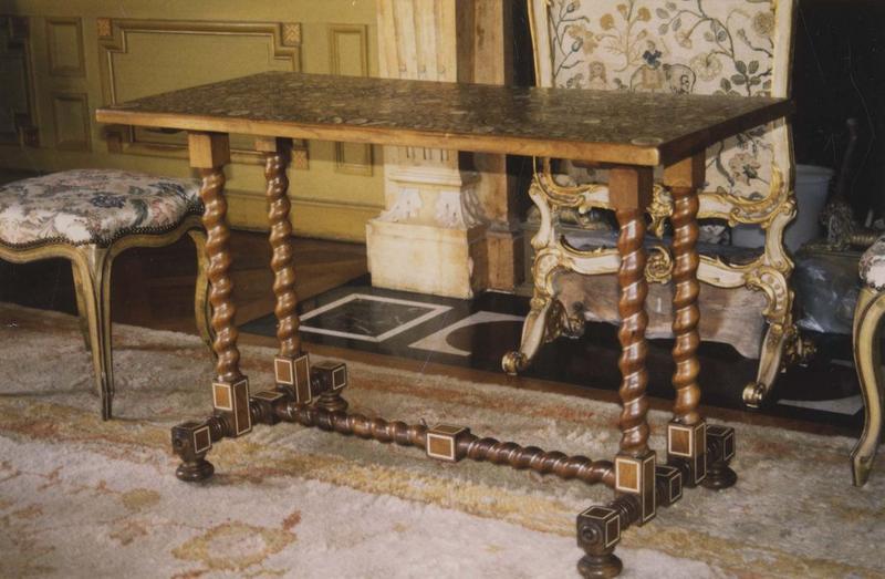 table, style Renaissance, vue générale - © Ministère de la Culture (France), Médiathèque du patrimoine et de la photographie (objets mobiliers), tous droits réservés