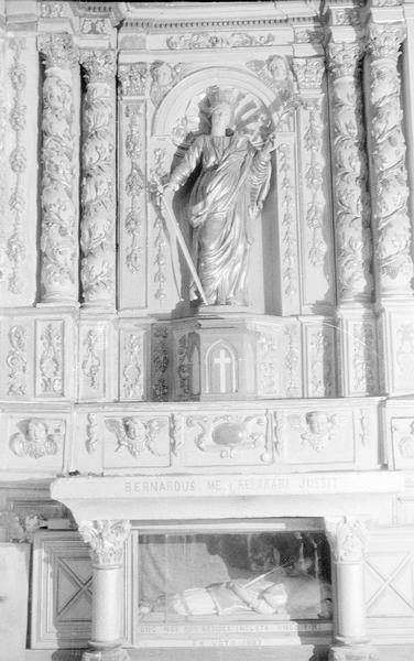 Retable de sainte Foy : vue de la partie centrale avec panneau peint et statue