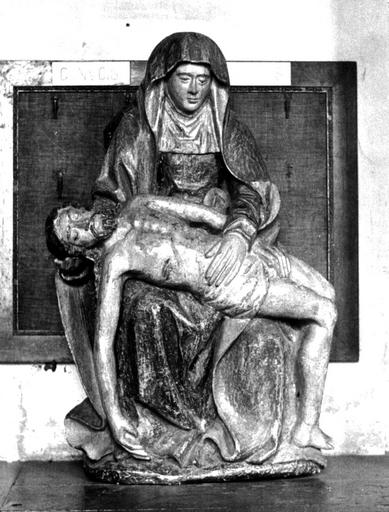 groupe sculpté : Vierge de Pitié